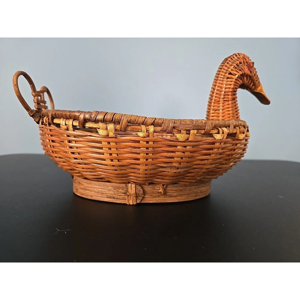 Vintage Wicker Duck Basket Woven Rattan Wood‎ Beak Farmhouse Country Animal Boho